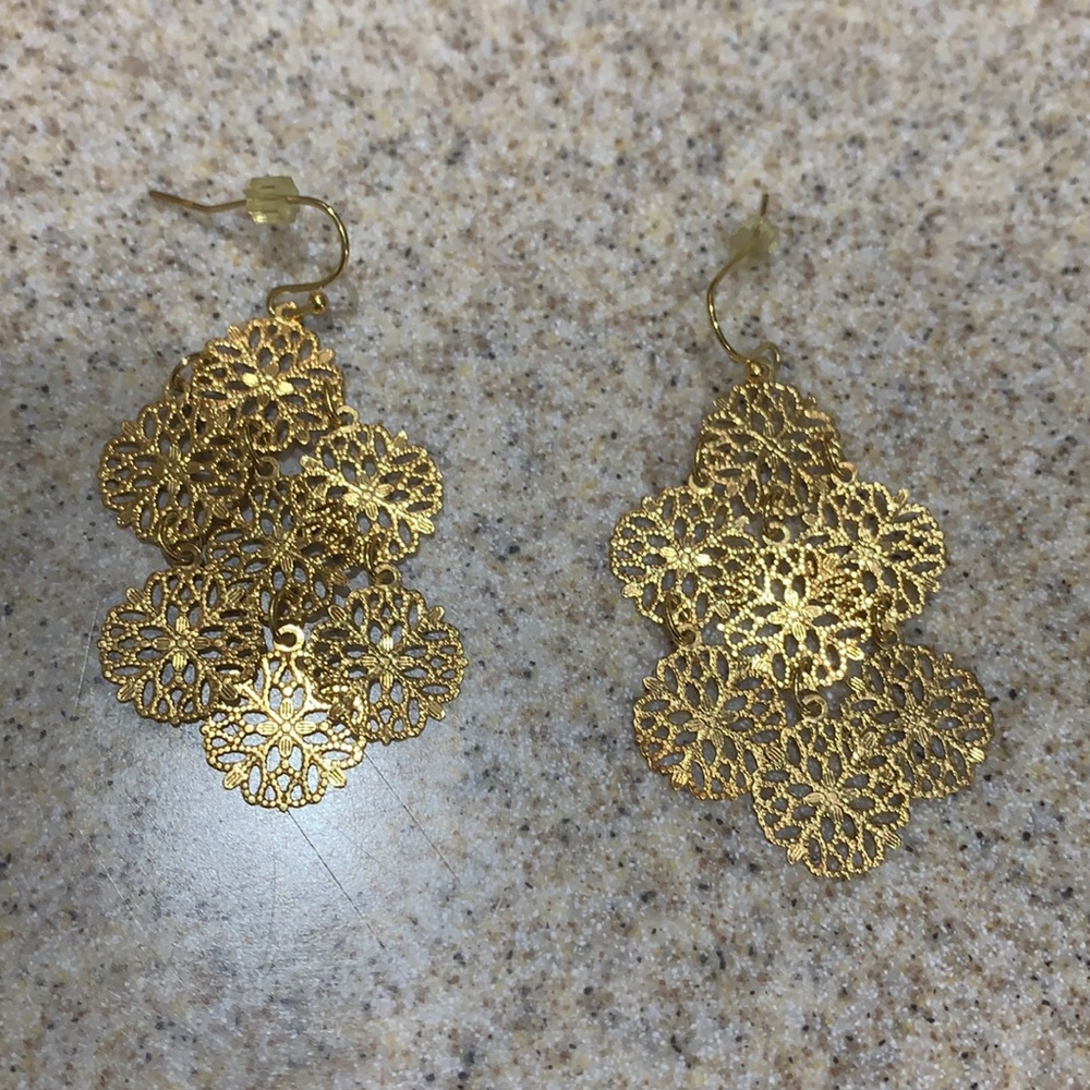 Gold earrings